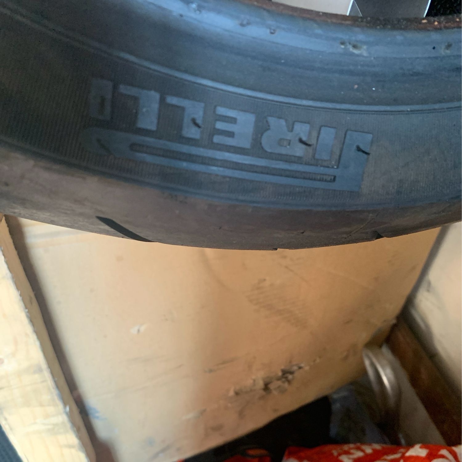 185/55/zr17 Used Motorcycle Tire Firelli Rosso