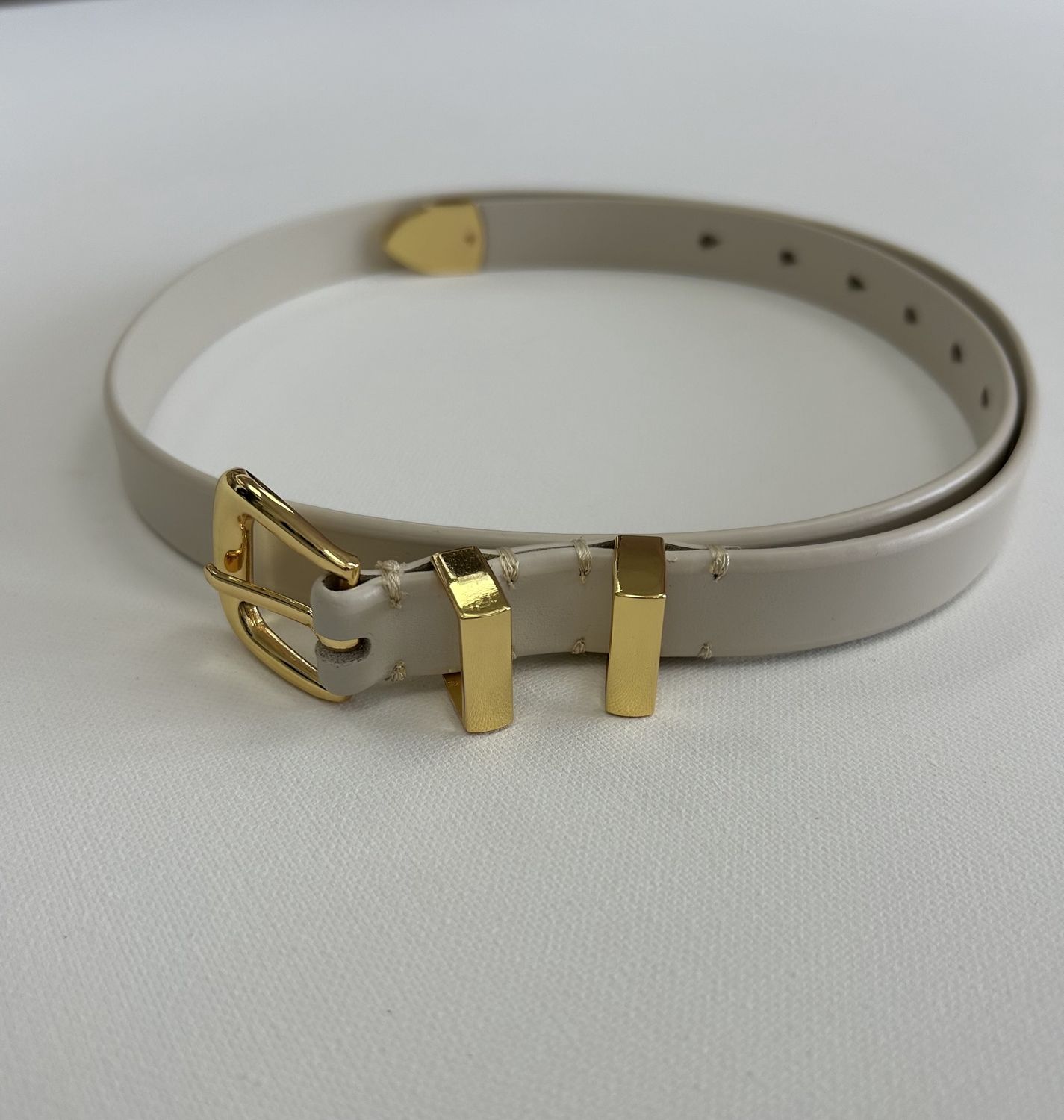 Sleek Ivory Belt