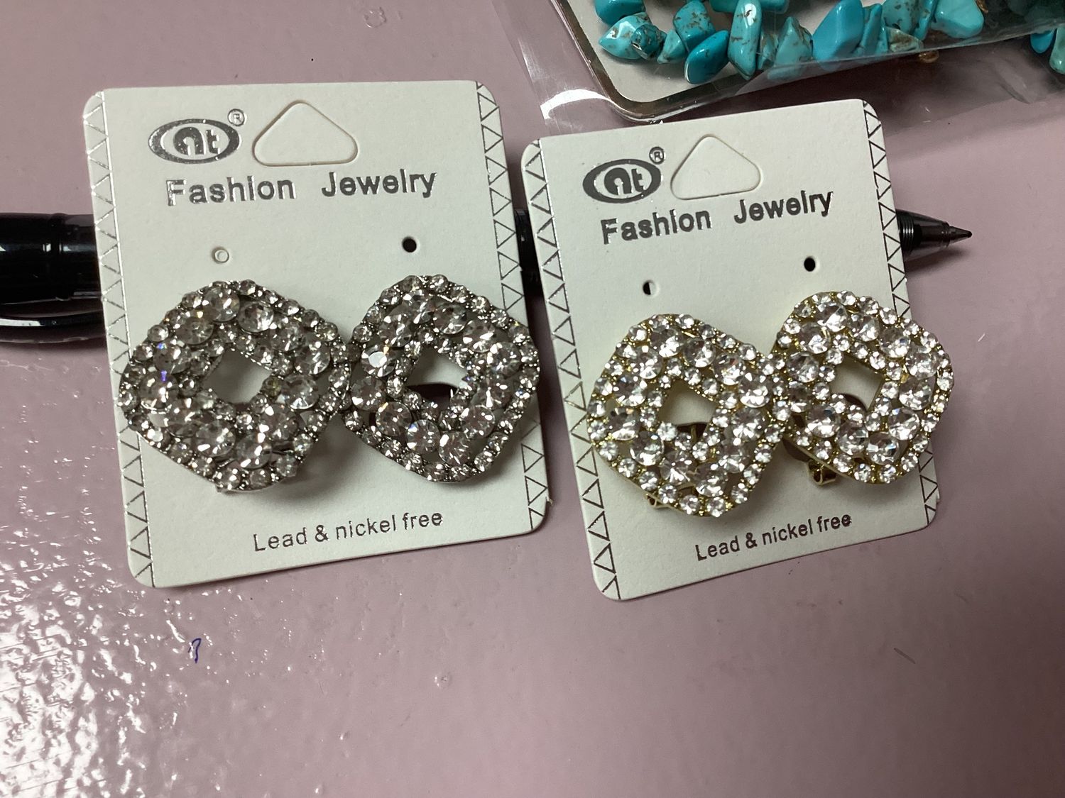 Square Diamond Latch Back