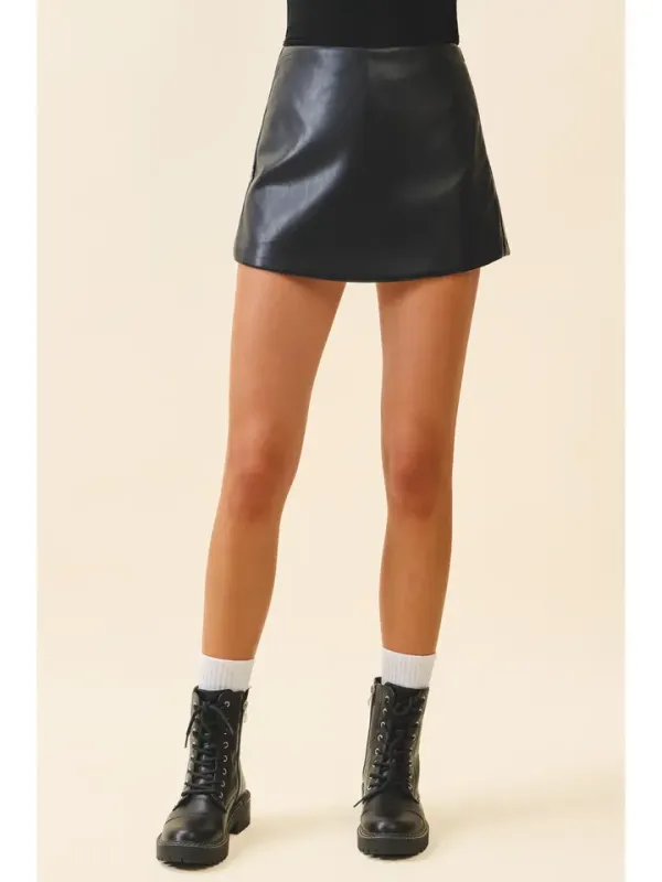 Amber Faux Leather Skort In Black