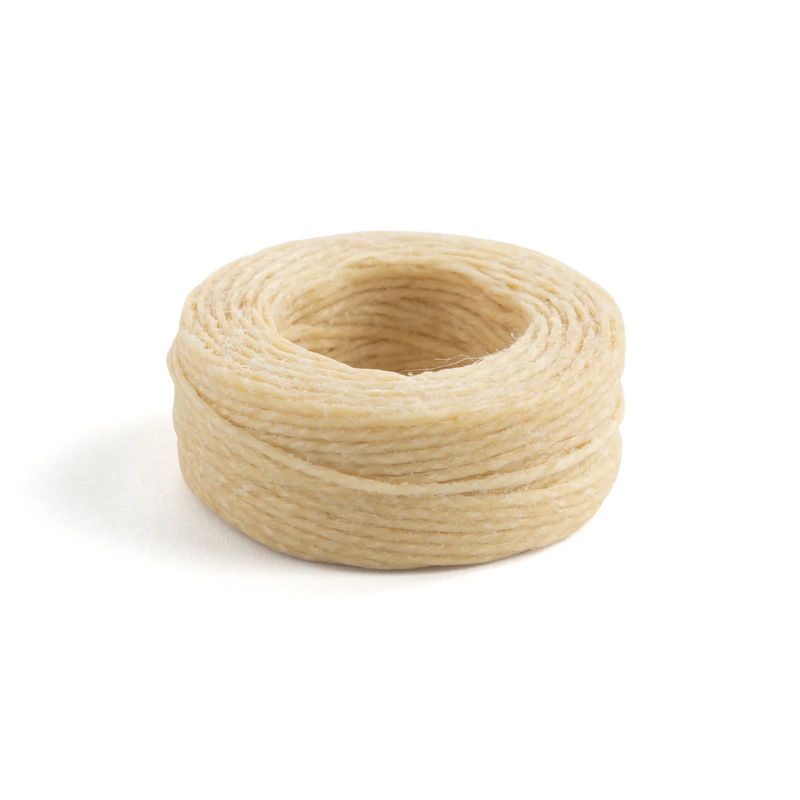 11207 WAXED LINEN THREAD (25 YDS)