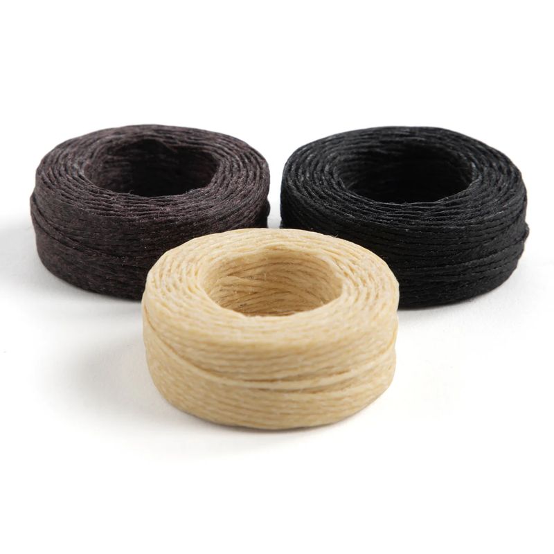 11207 WAXED LINEN THREAD (25 YDS)