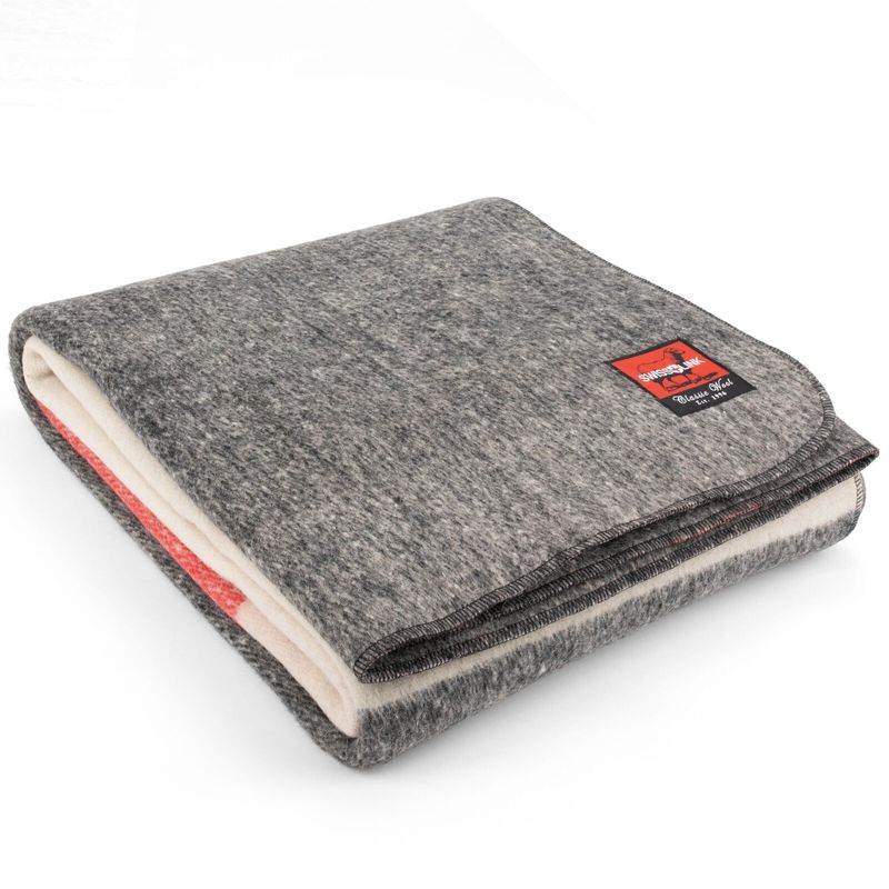 CLASSIC WOOL BLEND BLANKET