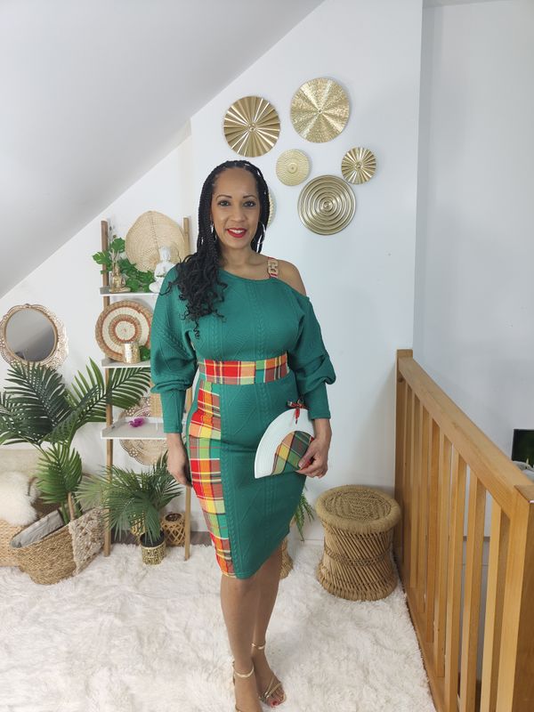 Robe moulante manches bouffantes Madras