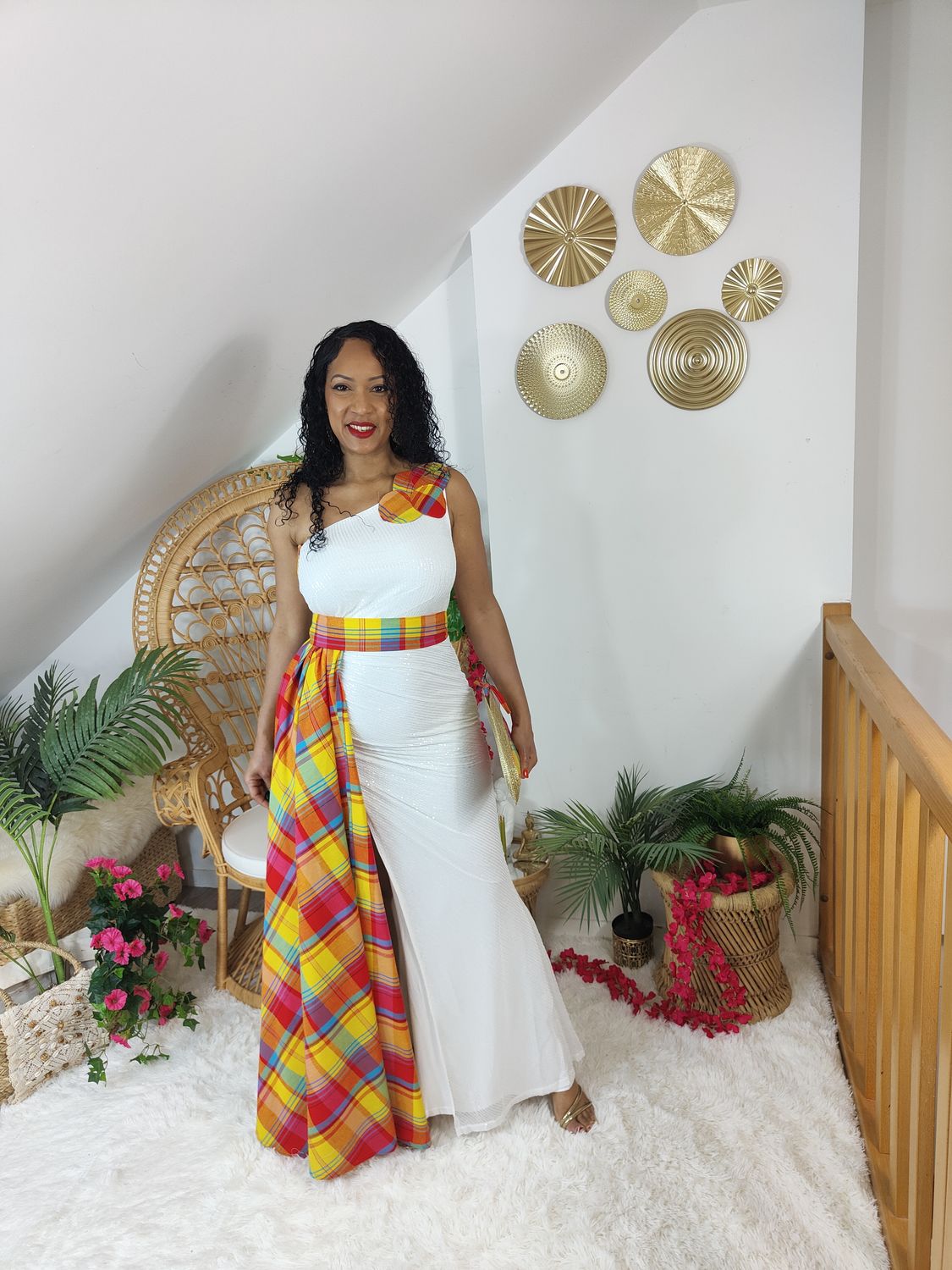 Robe asymétrique fendu en sequins Madras