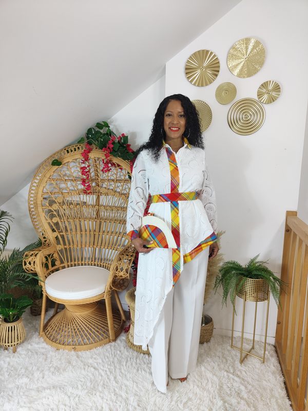 Ensemble Tunique dentelle blanche guipure wax et pantalon blanc