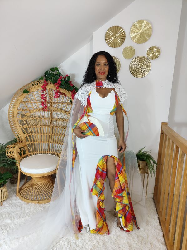 Ensemble Robe de Mariée madras avec cap