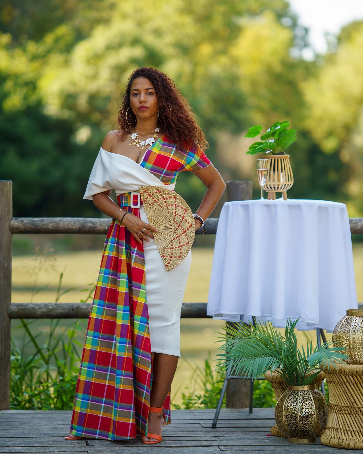 Robe épaules dénudés Asymétrique Blanche Madras Robe épaules dénudés Asymétrique Blanche Madras