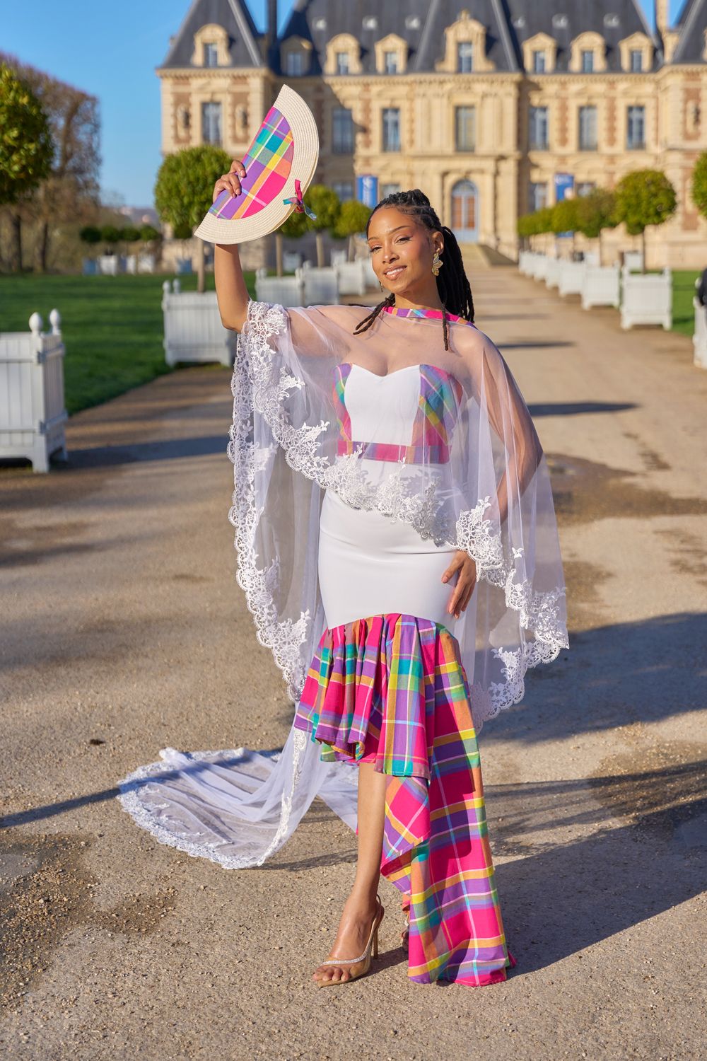 Ensemble Cap baratte et Robe bandage bustier Asymétrique Madras