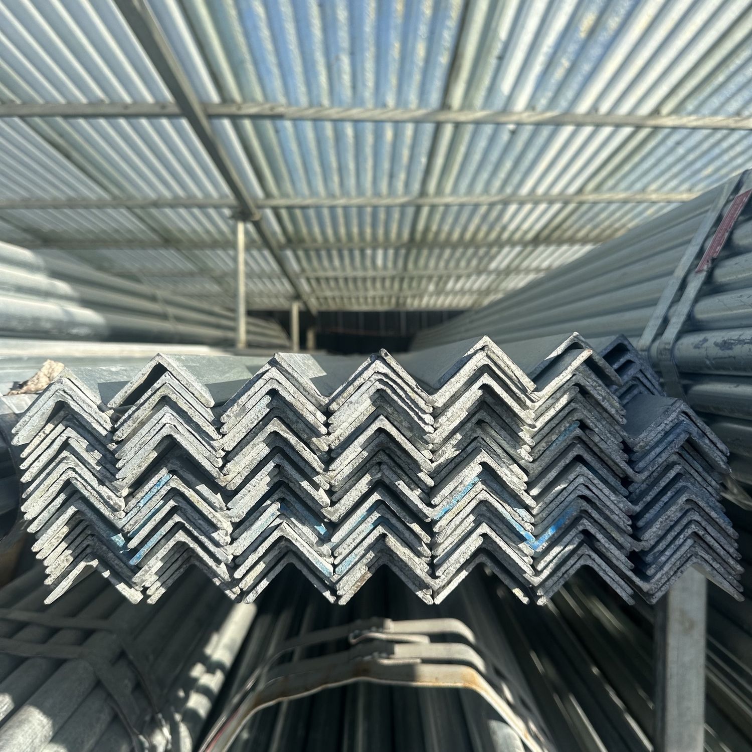 ANGLE HOT DIP GALV STEEL 40x40x5x6000mm