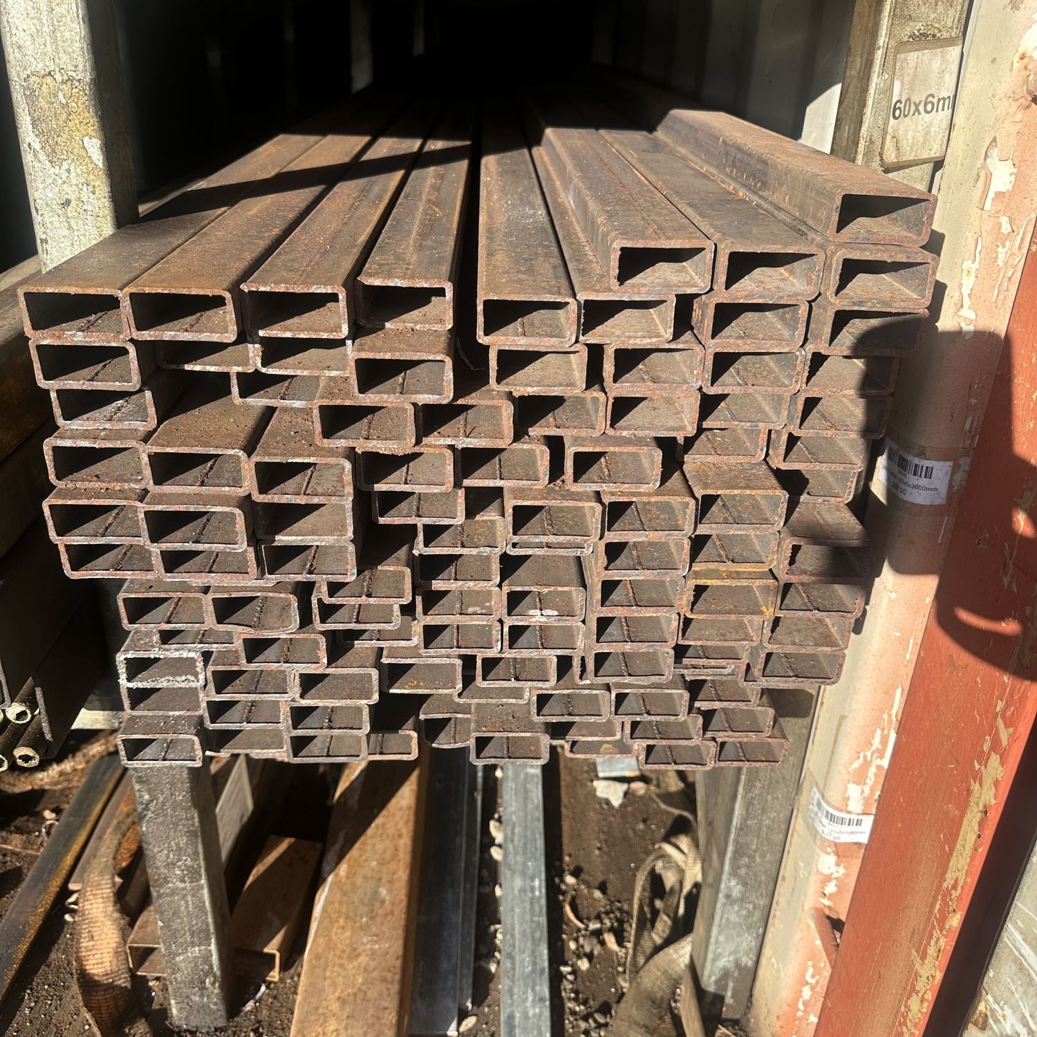 RHS MILD STEEL 40x20x2x5800mm