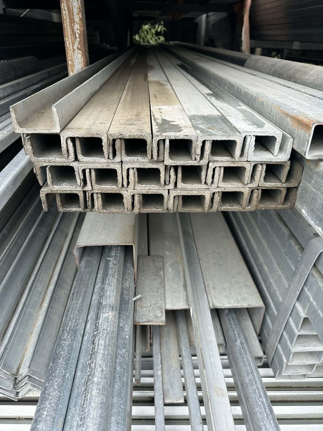 Galv Uchannel - 60x40x4x6000mm