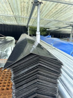 Black Angle Top Flashings 4.6m