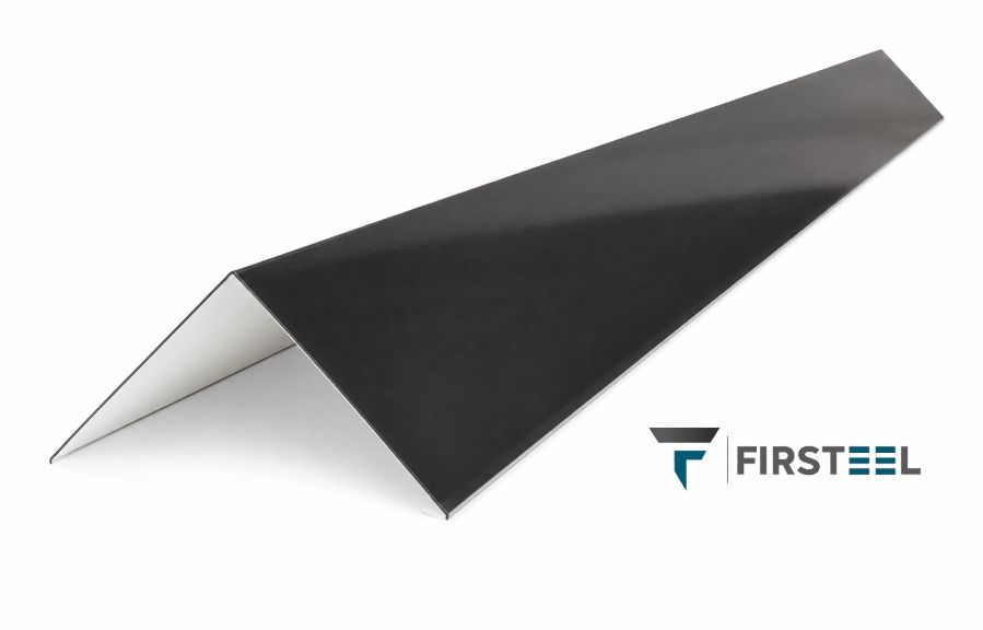Zincalum Black Corner Flashing - 3.8m
