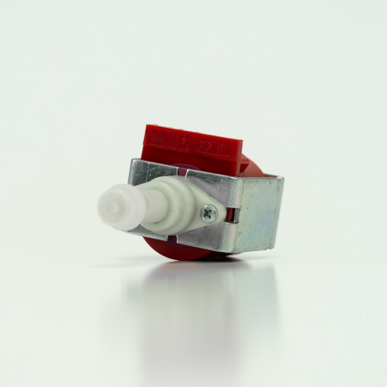 Ulka Vibratory Pump, EP5 24V Plastic Outlet