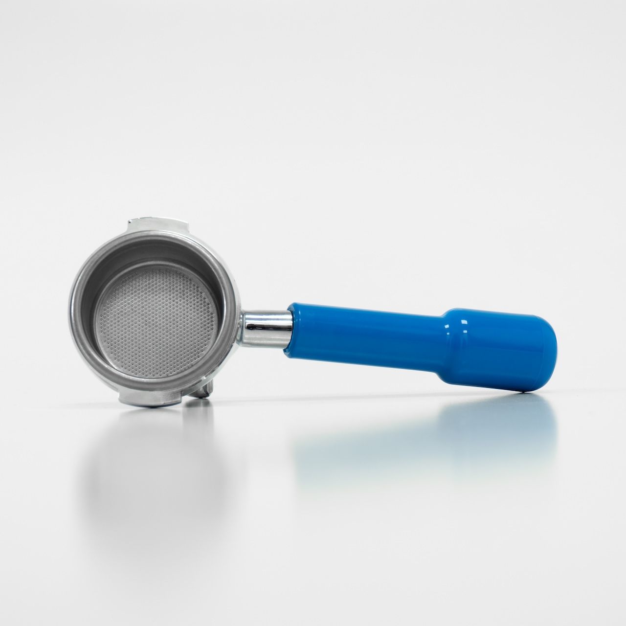 E61 Big Head Portafilter with M10 &#39;Shiny Blue&#39; Handle Complete with 21Gr basket