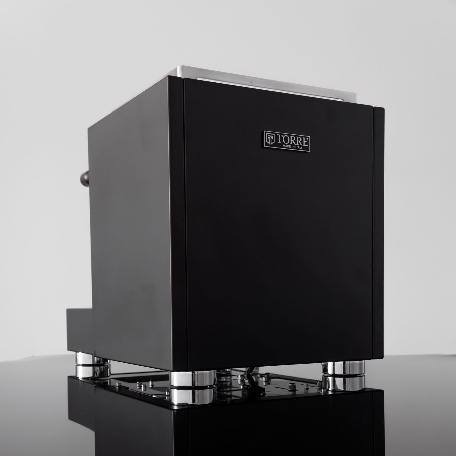 1gr Torre Peppina EVO Matte Black With Wood Coffee Machine