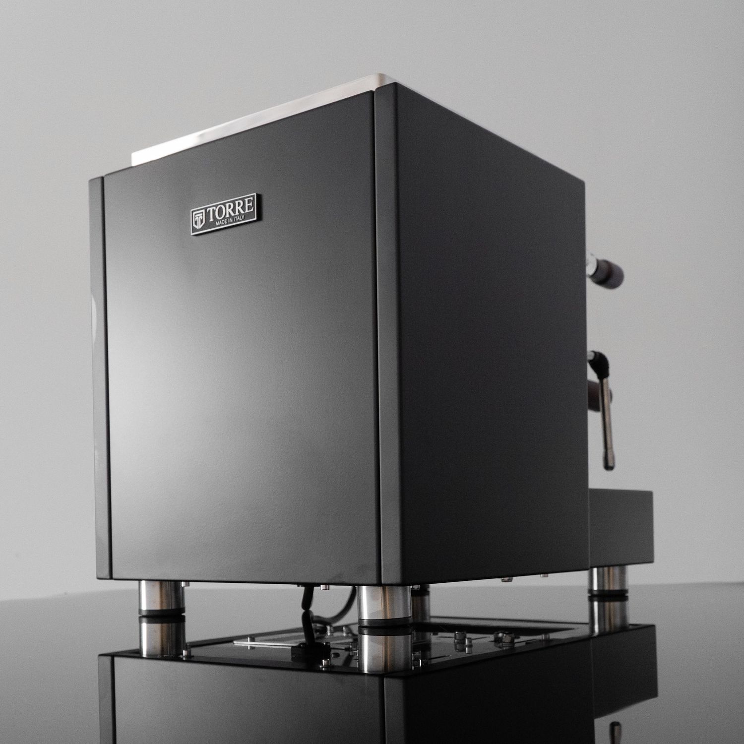 1gr Torre Teresina RS Matte Black With Wood Coffee Machine
