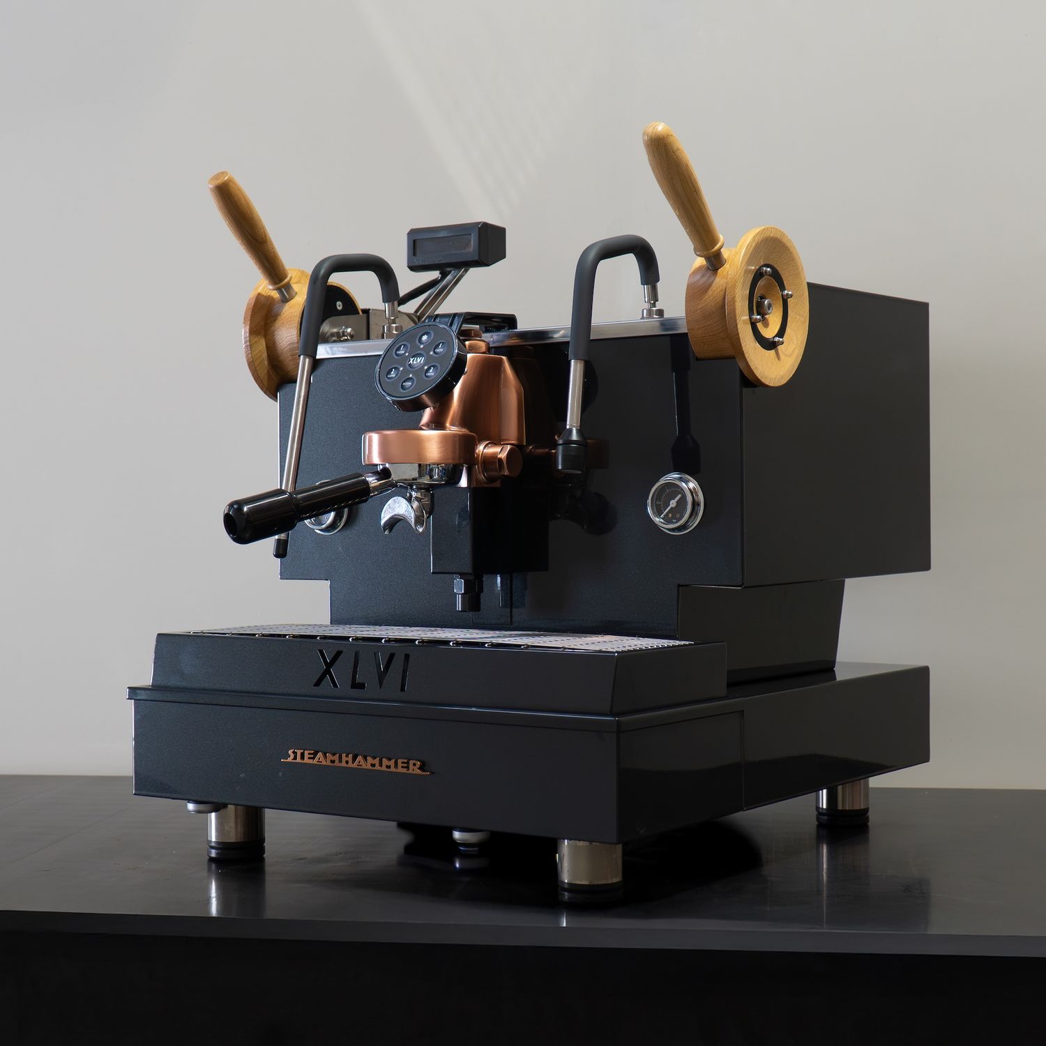 XLVI 1 Group Steamhammer Custom - Volcano Grey
