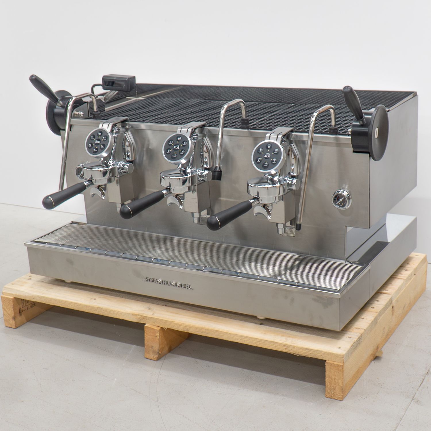 XLVI 3 Group Steamhammer Chrome V1 Commercial Coffee Machine