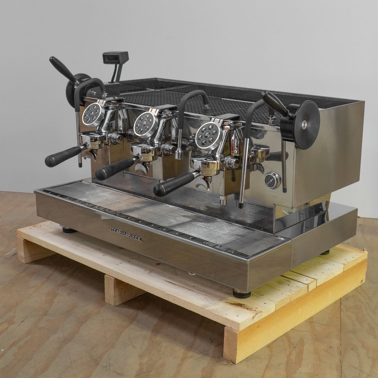 XLVI 3 Group Steamhammer Commercial Coffee Machine (Pre-owned) #2