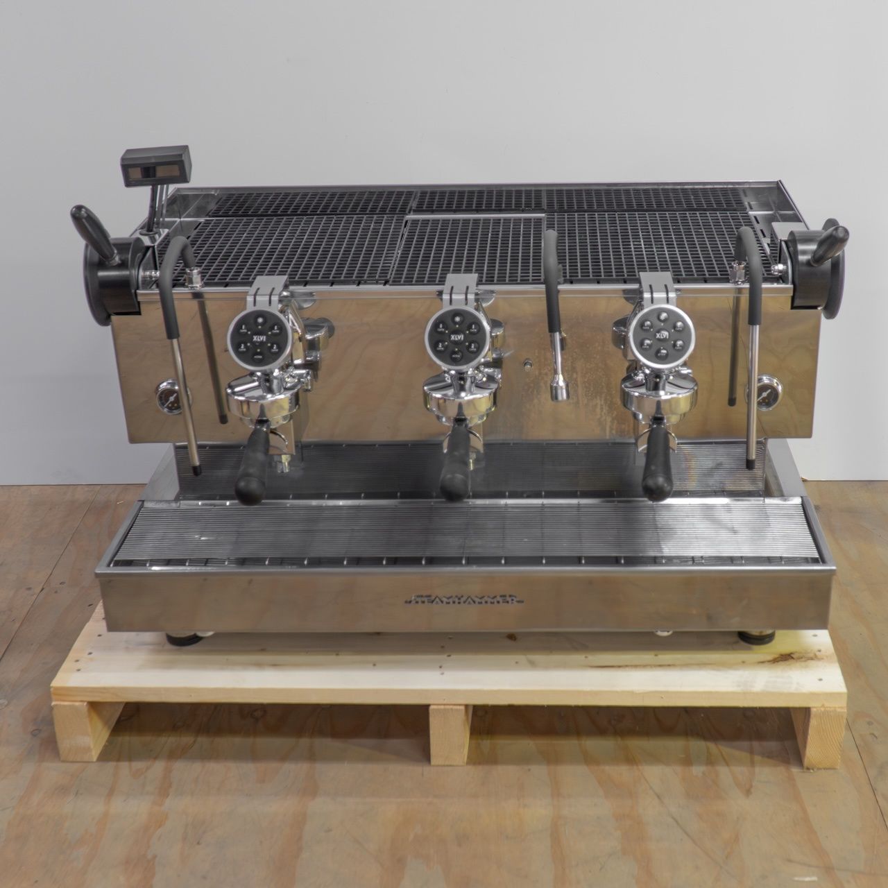 XLVI 3 Group Steamhammer Commercial Coffee Machine (Pre-owned) #2