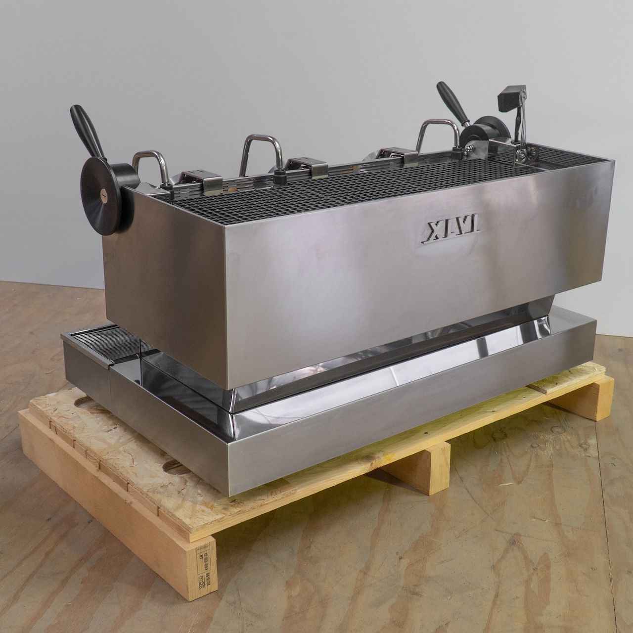 XLVI 3 Group Steamhammer Commercial Coffee Machine (Pre-owned) #3