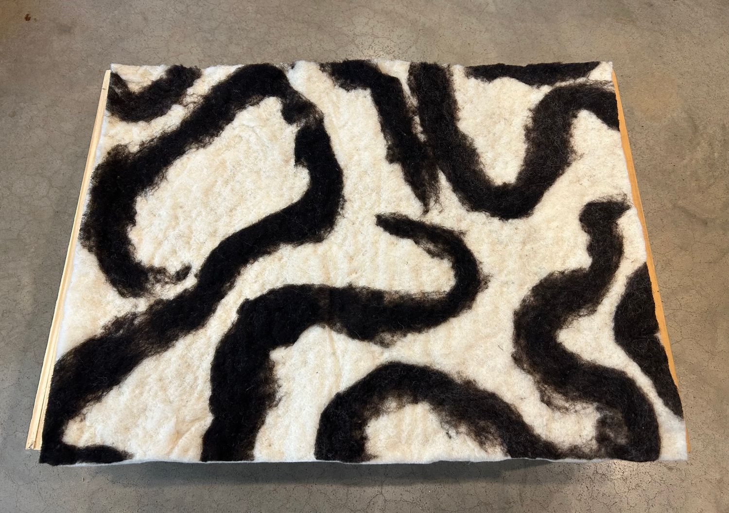 Felted Wool Pet Bed – Abstract Swirl