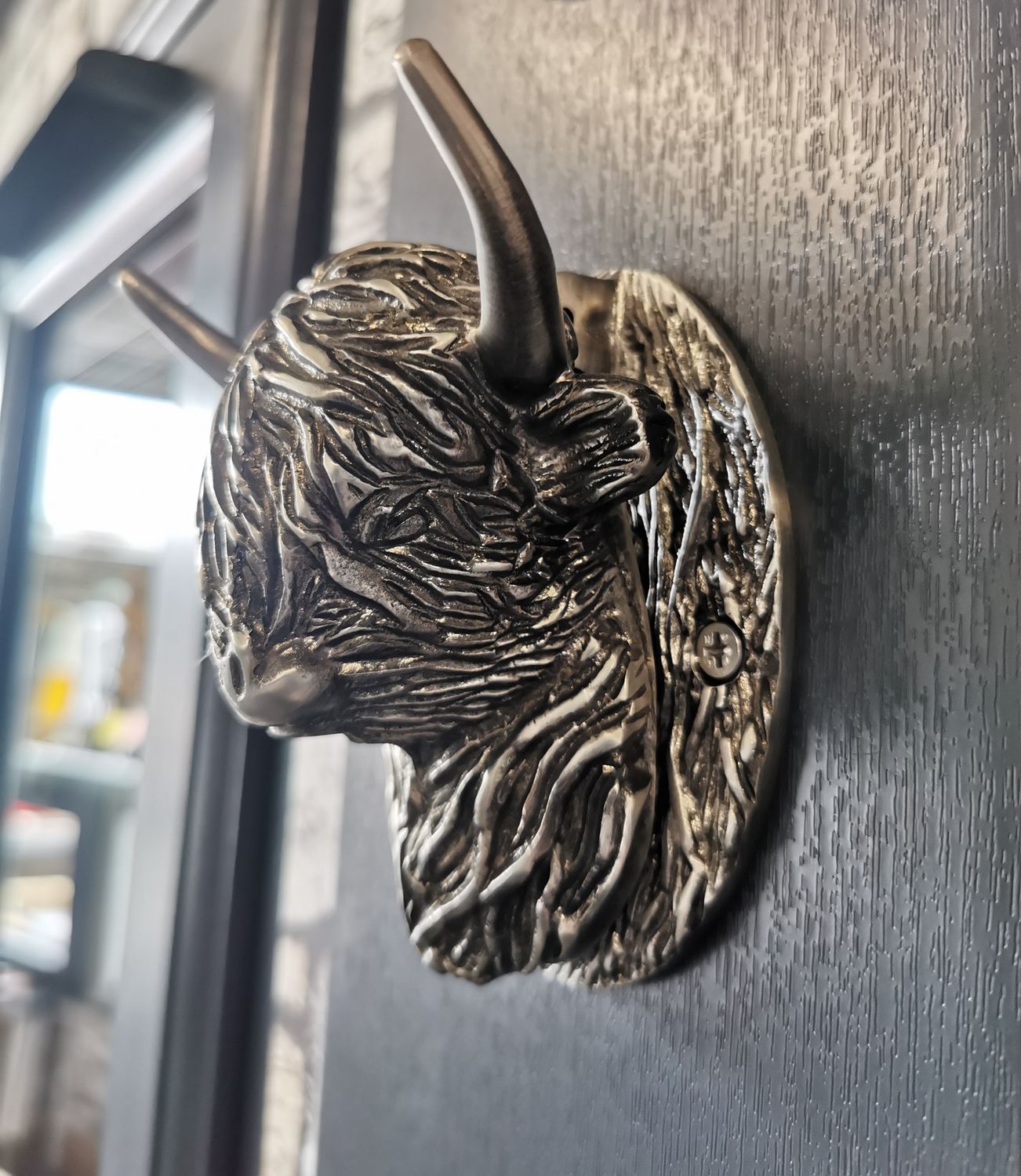 Brass Bee - Highland Cow Door Knocker - PEWTER