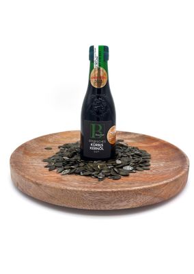 0,25l Steirisches Kürbiskernöl g.g.A. 0,25l Steirisches Kürbiskernöl g.g.A.