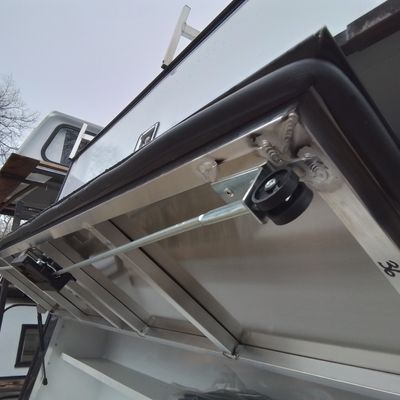 DCU/DCC Door Latches & Hardware