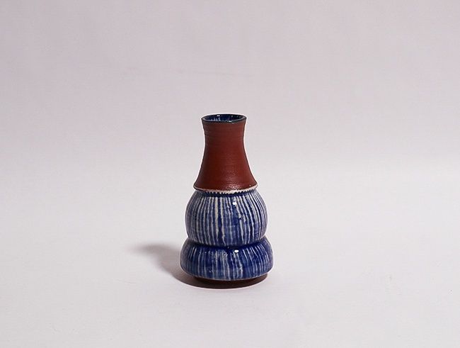 Bud Vase, Carmelita Nunez