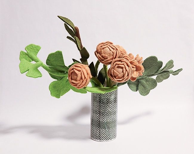 Felt Flowers: Peony Peach