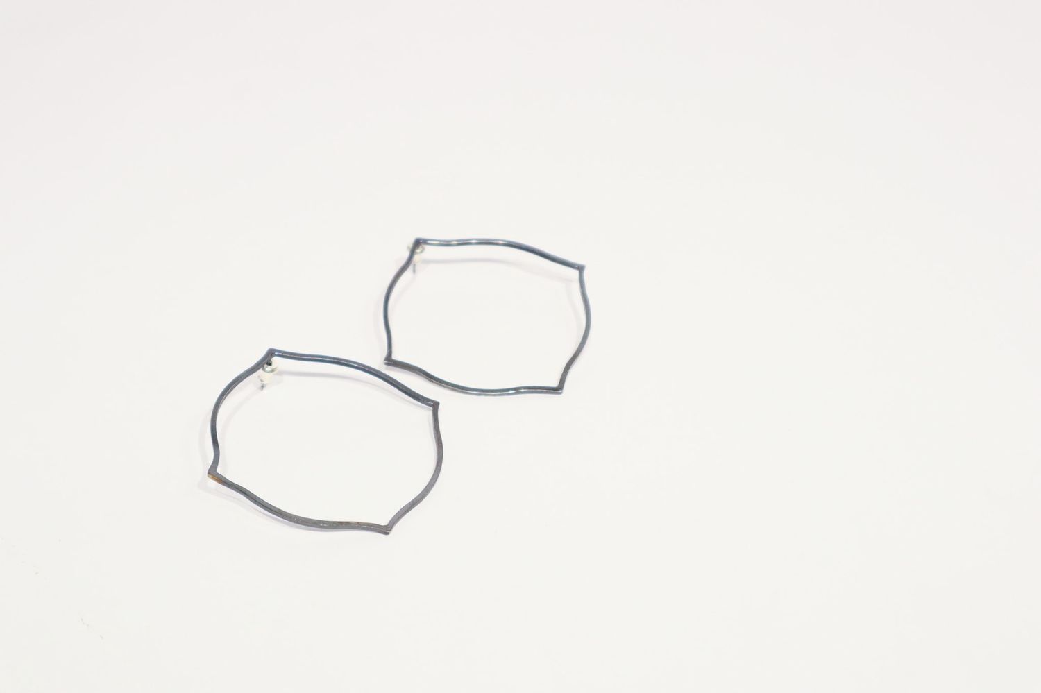 Quatrefoil Earrings Lg- SS