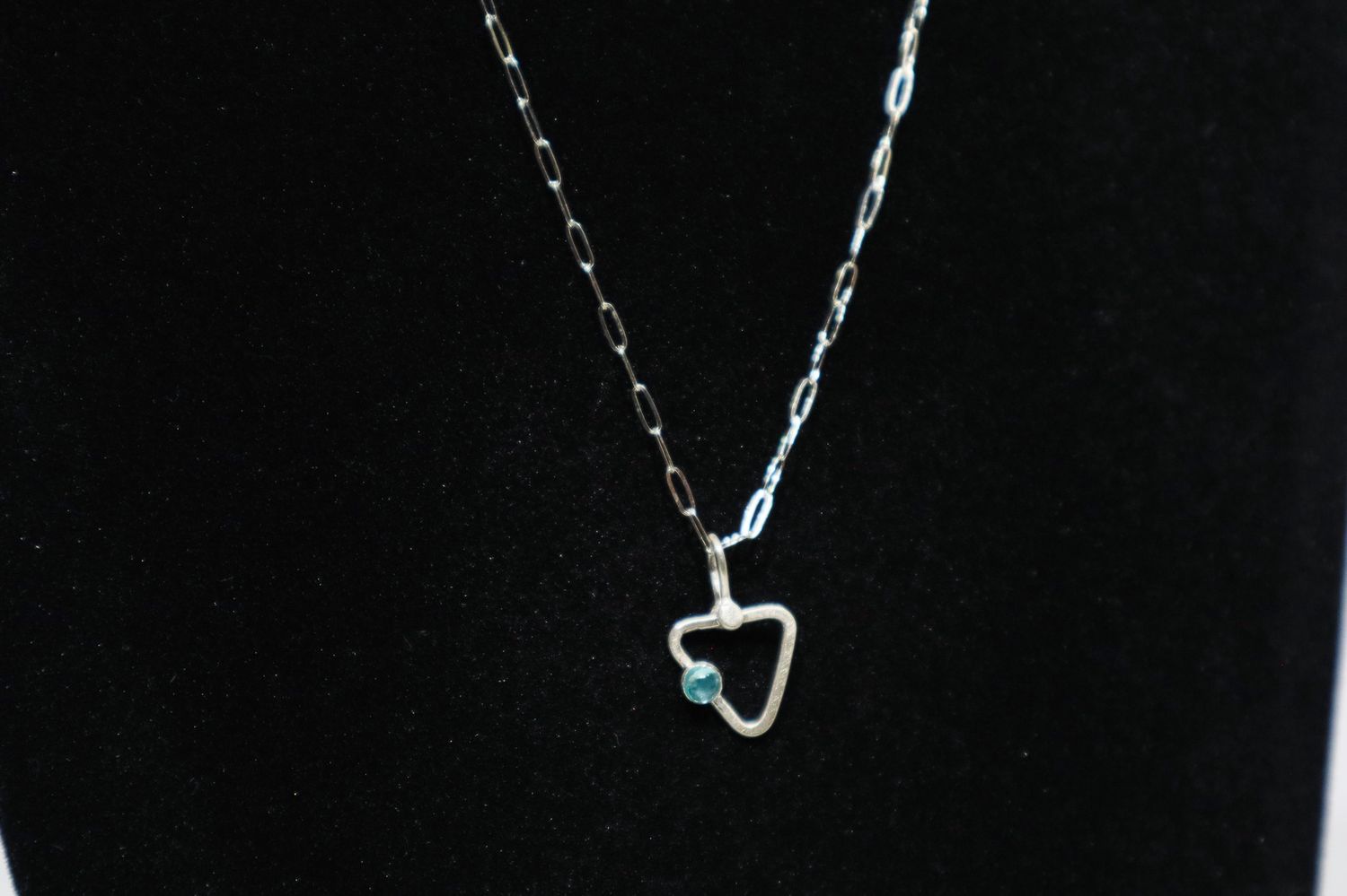 Single Tri Pendant 2