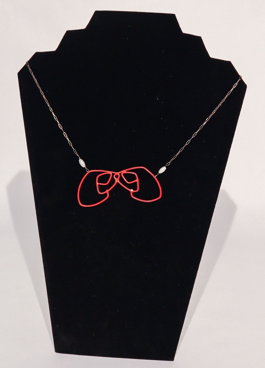 Red double image with pearls Necklace, Kelly Miller