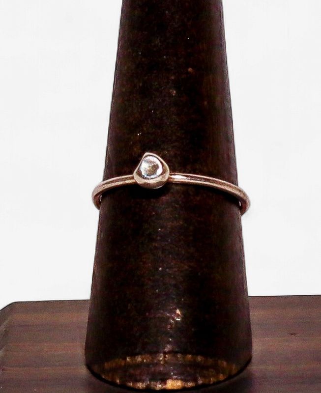 Cast Pea Ring, Kelly Miller