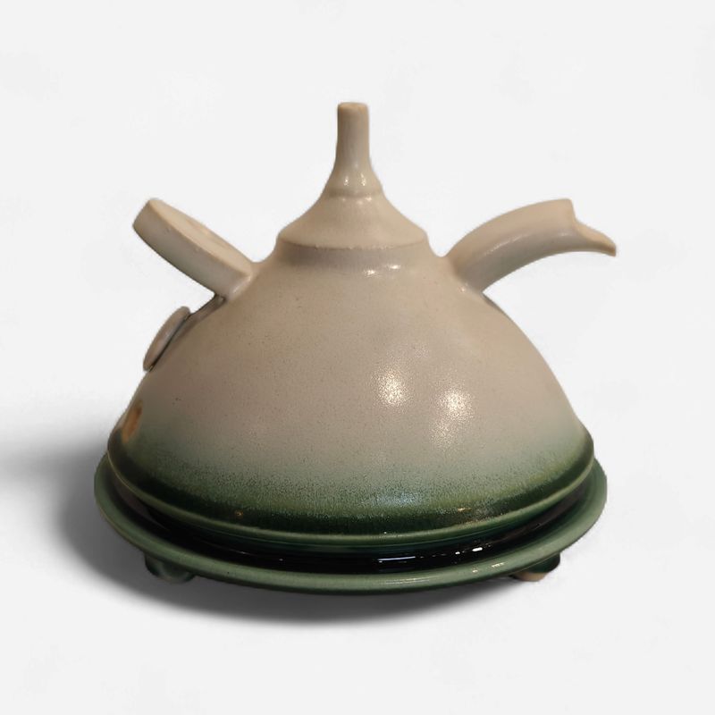 Fong Choo Teapot white to green cone