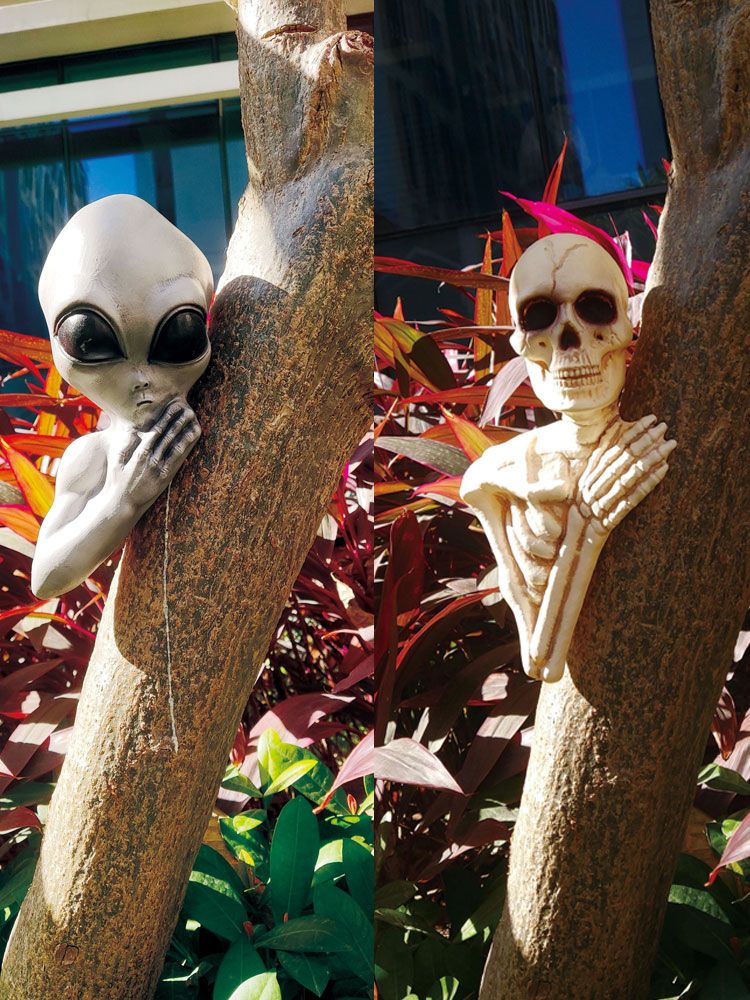 Alien Tree Peeker 14&quot;