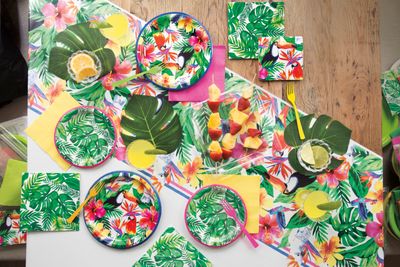 Palm Tropical Luau
