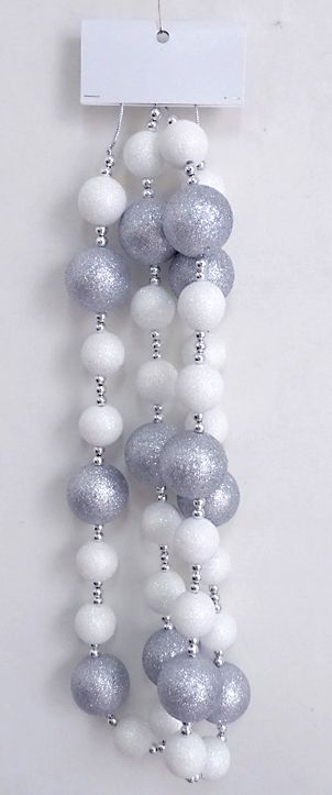 Glitter Ball Garland 6&#39; White and Silver