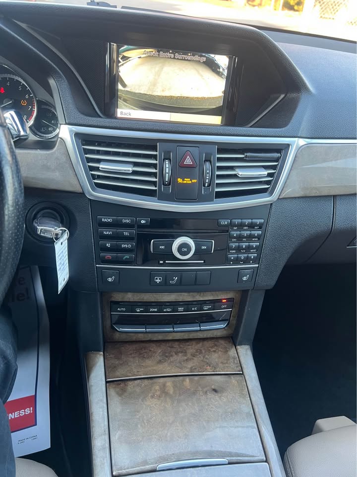 2011 Mercedes-Benz E-Class E350 Sport - Photo 12