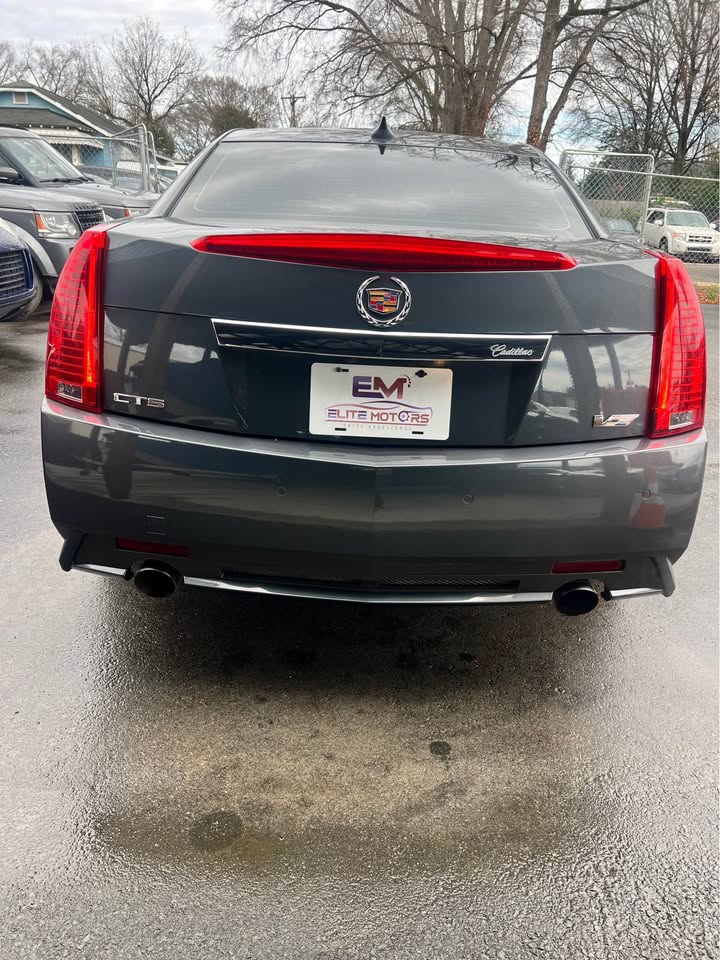 2011 Cadillac CTS V - Photo 8