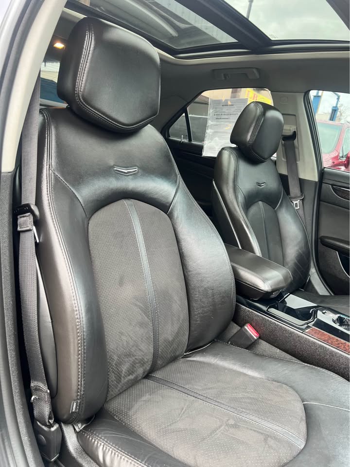 2011 Cadillac CTS V - Photo 16