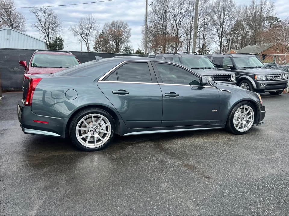 2011 Cadillac CTS V - Photo 6