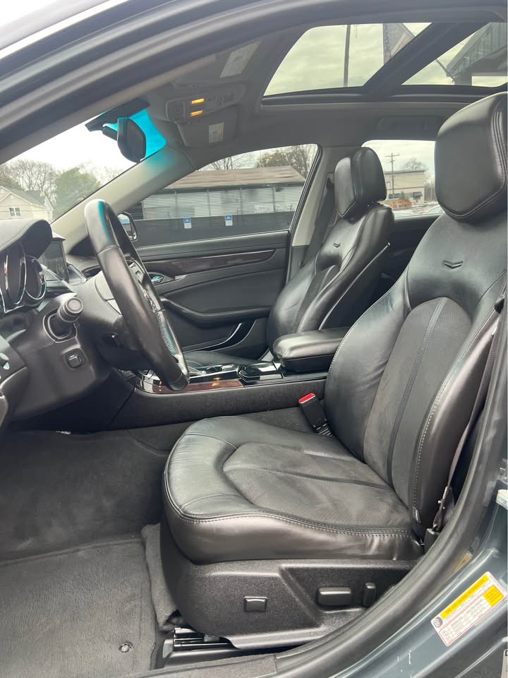 2011 Cadillac CTS V - Photo 12