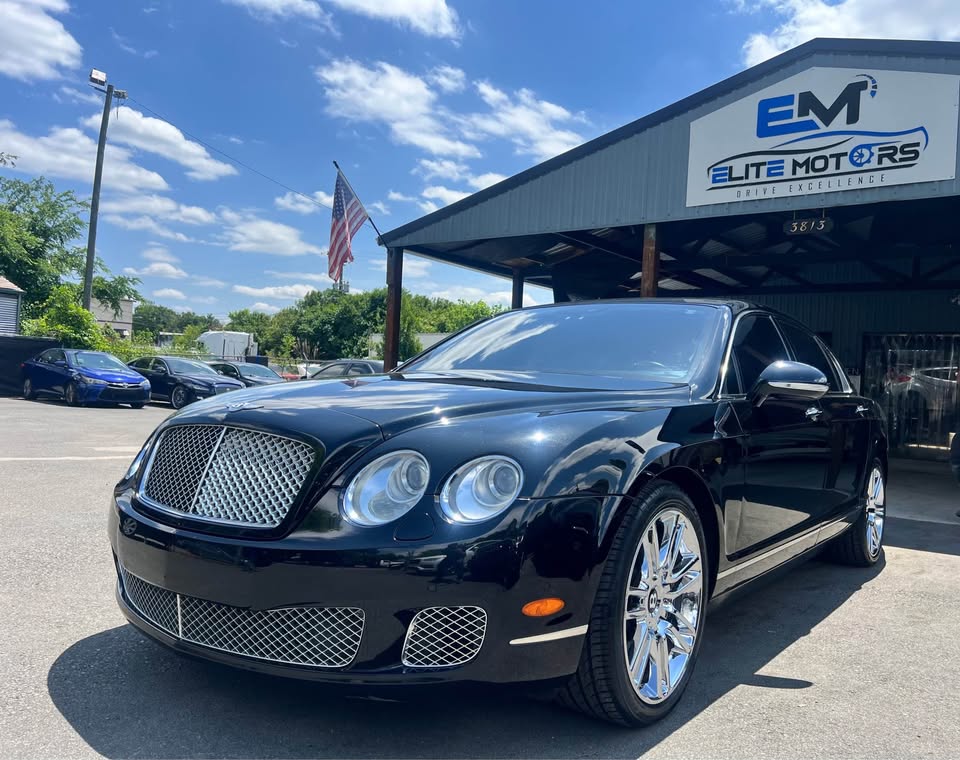 2012 Bentley Flying Spur -'s photo