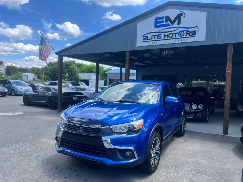2016 Mitsubishi Outlander Sport 2.0 ES AWC CVT's photo