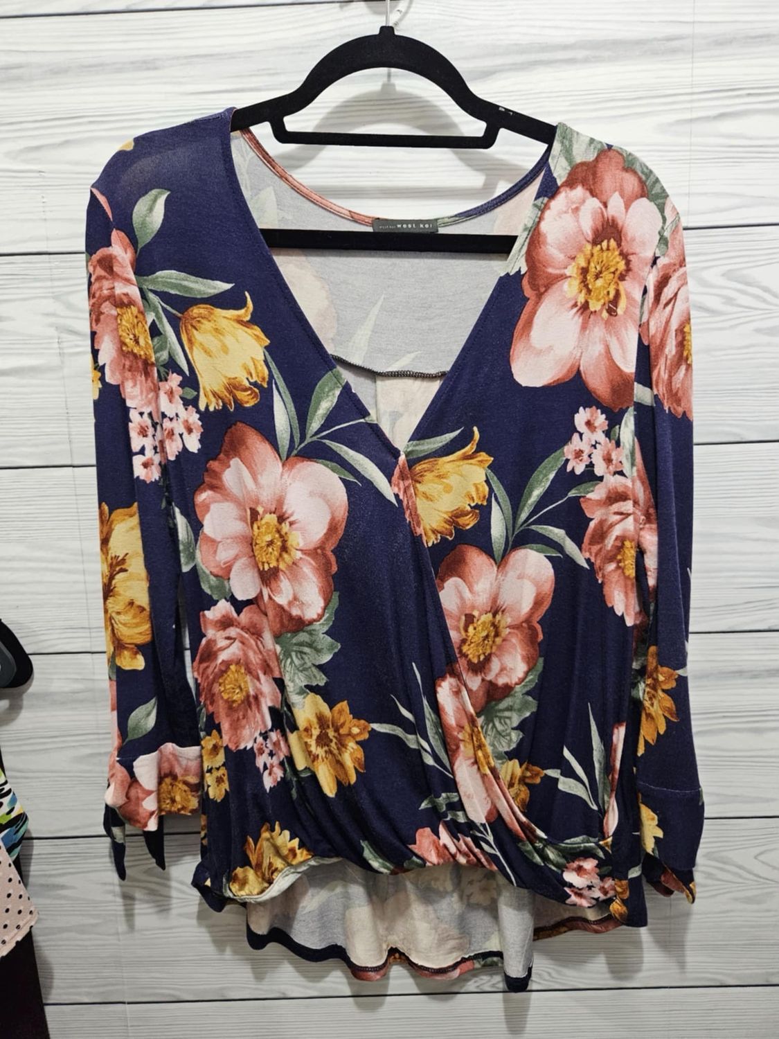 West Kei Women’s Top Sz Lg