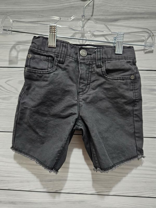 Boys Old Navy Shorts Sz 3T